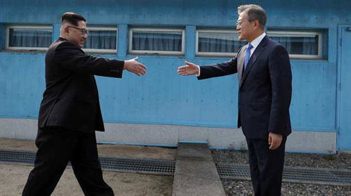 Lãnh đạo Hàn - Triều lần đầu gặp mặt, khẳng định "trang sử mới bắt đầu".